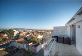 La Terrasse - proche gare et centre ville, parking -